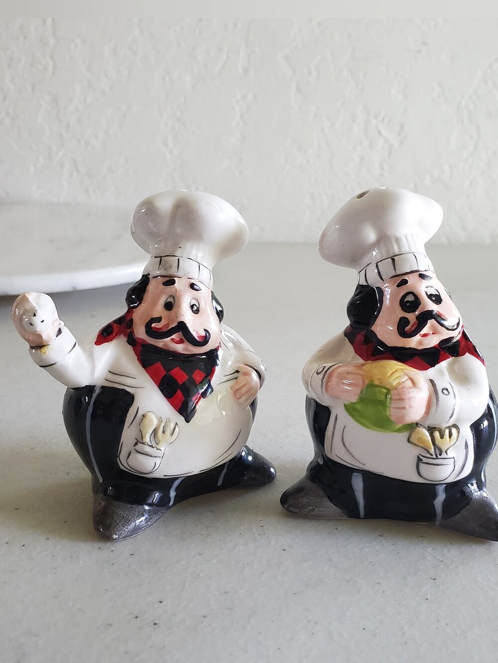 Chef Salt and Pepper Shakers American Atelier, "Bon Appetit" Vintage, Like new.